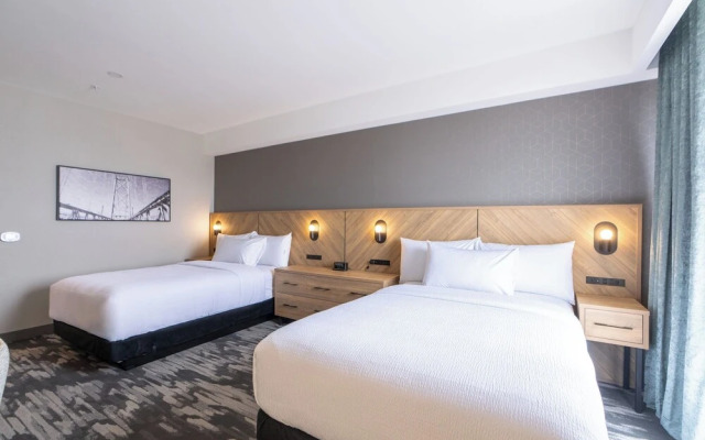 Sandman Signature Las Colinas Hotel & Suites
