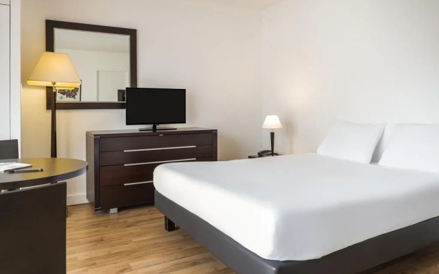 Aparthotel Adagio Access Paris Tour Eiffel Saint Charles