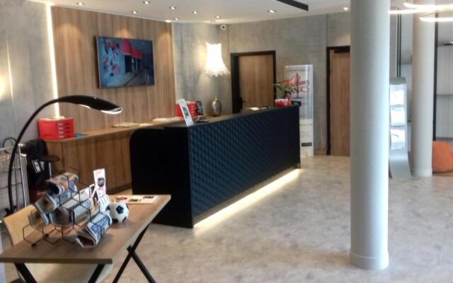 Mercure Chartres Est