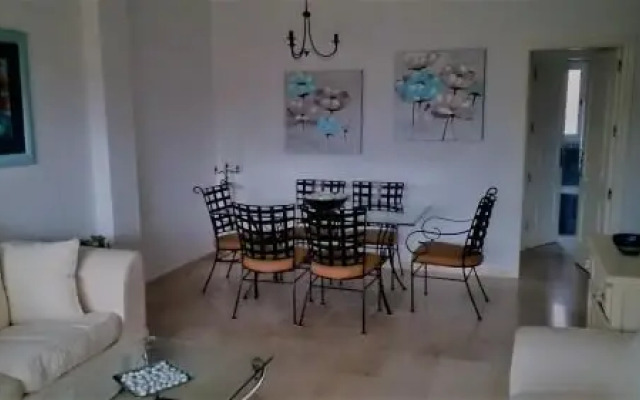 2250-Beautiful Groundfloor with Garden And Pool