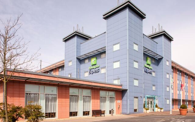 Holiday Inn Express Oxford-Kassam Stadium, an IHG Hotel