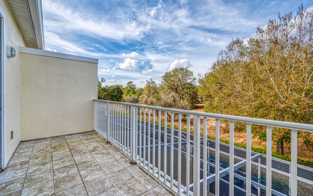 Nice and pleasant townhome villa with private pool near Disney