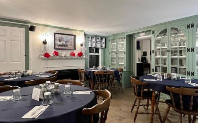Blue Bear Inn