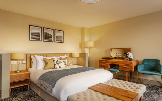 Riva Boutique Hotel & Restaurant