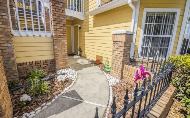 Bonita's Sweetwater Club Condo