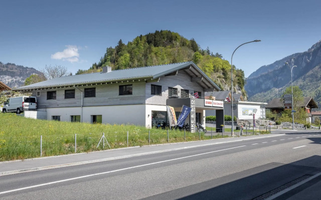 Moto-Center BeO AG (Bike & Bed)