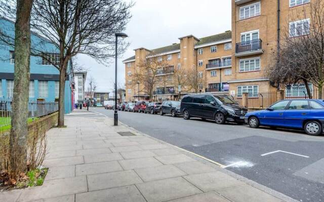 Modern Studio With Terrace in Marylebone