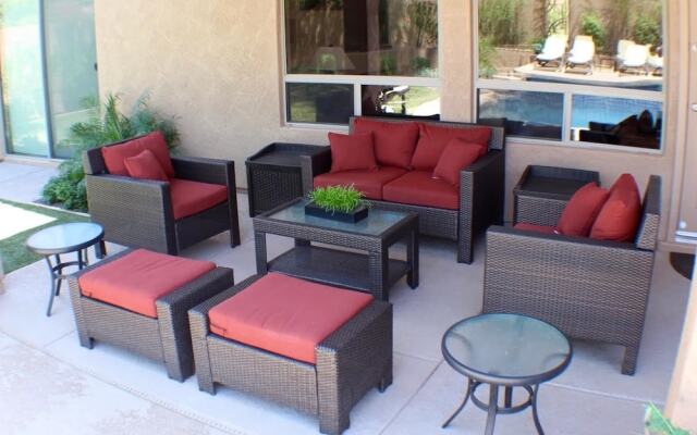 Casa Solara 4 Bedroom Home by RedAwning
