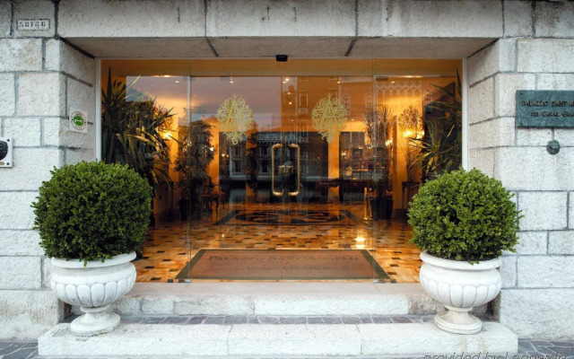 Sina Palazzo Sant'Angelo