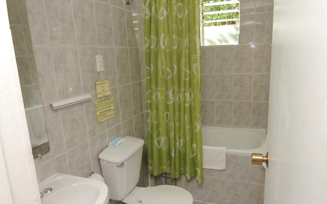 Cabañas y Hostal Borde Rio