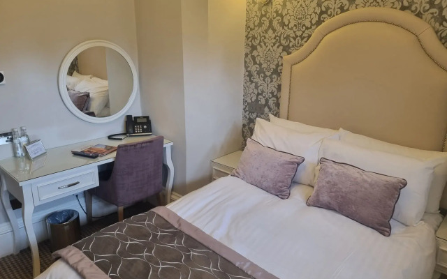 Wroxall Abbey Hotel