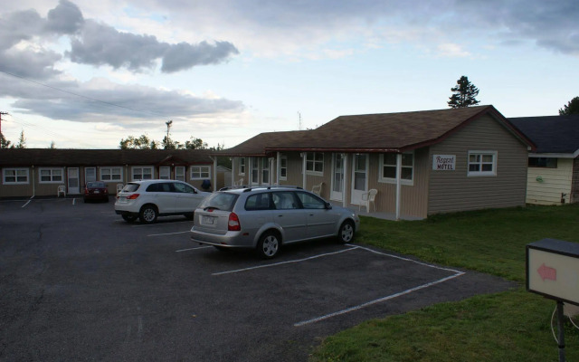 Regent Motel