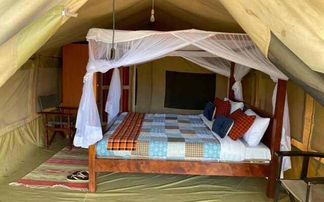 Oldarpoi Mara Camp