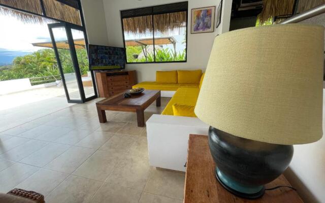 Maravillosa casa en Anapoima con piscina y jacuzzi privados