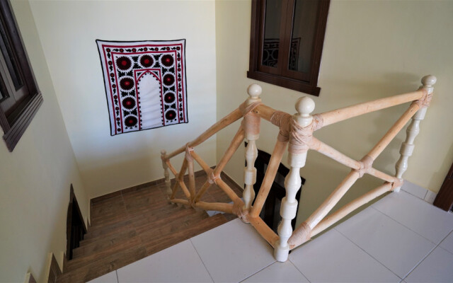 REGISTAN CENTER Guest house