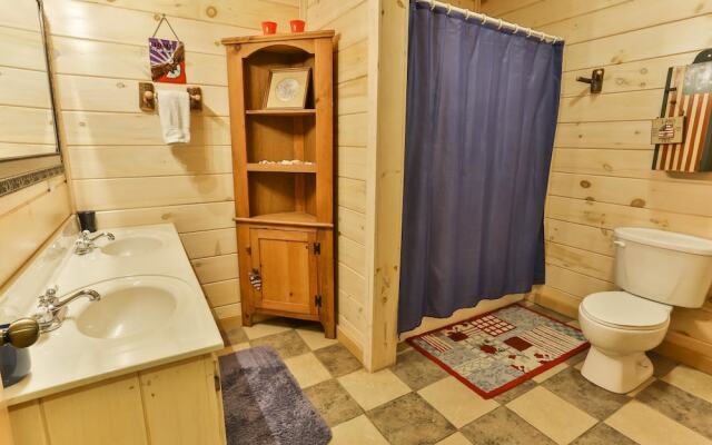 Eagles Breeze Nevaeh Cabin Rentals