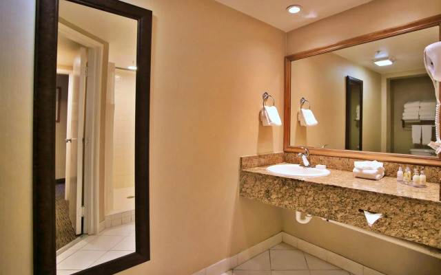 Anaheim Portofino Inn and Suites