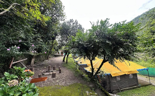 The Gazzaar Riverside camp