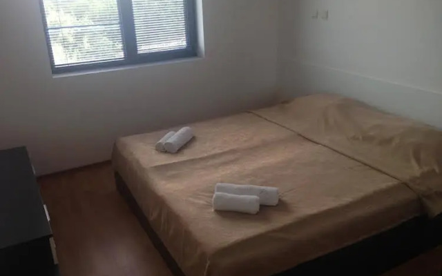 Dilov Apartments in Yalta Golden Sands