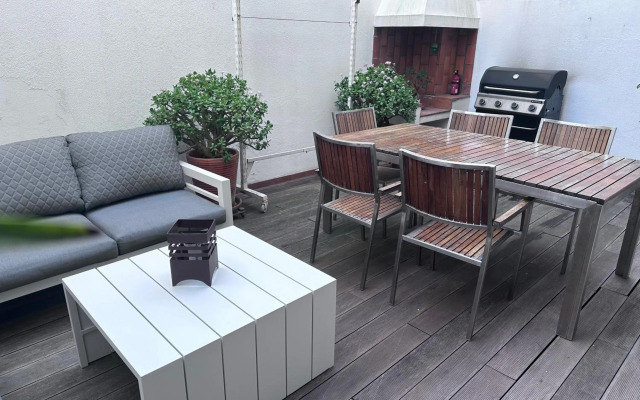 Castelo do Relógio by Férias em Figueira