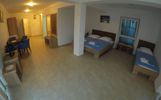 Belvedere Apartments with Seaview