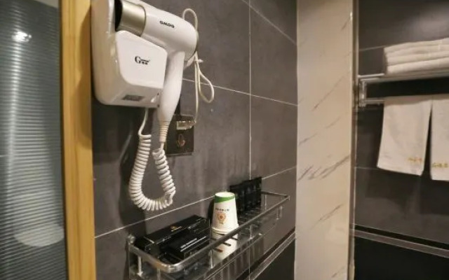 Xinzheng Yuzi Boutique Hotel (Huangdi Hometown)