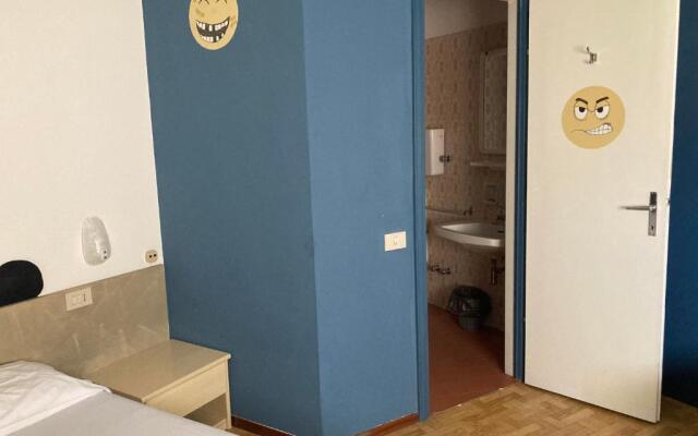 Colors Hostel