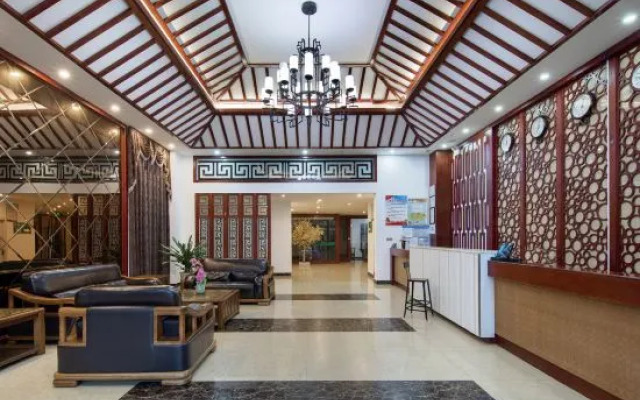 Danzhou Yunchao Fashion Hotel