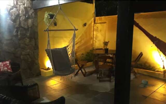 Golfinho Hostel