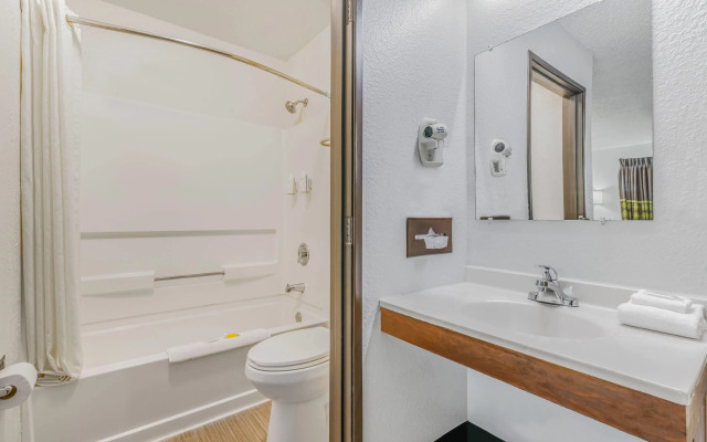 Super 8 by Wyndham Arcata