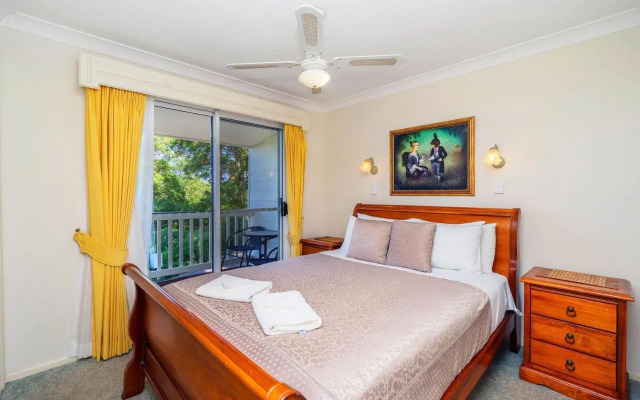 Cloud 9 - Cliff Top Eagle Heights