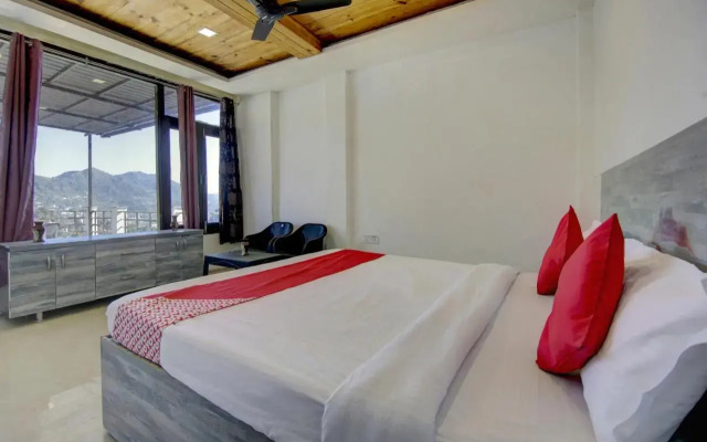 OYO Flagship 80477J Hotel Mount Delight