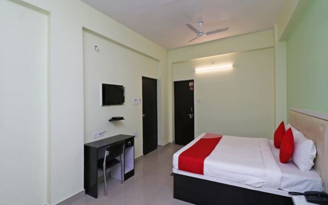 Oyo Flagship 26593 Yug Residency
