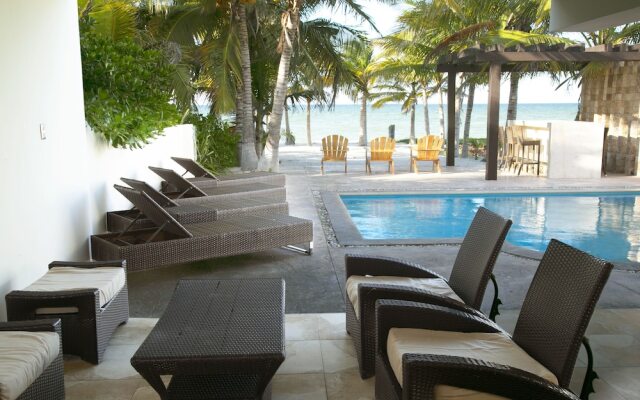 5 BR House with Pool and Private Beach