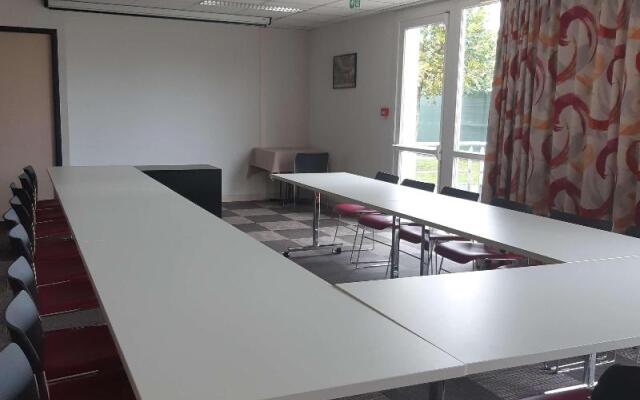 Brit Hotel Le Cottage