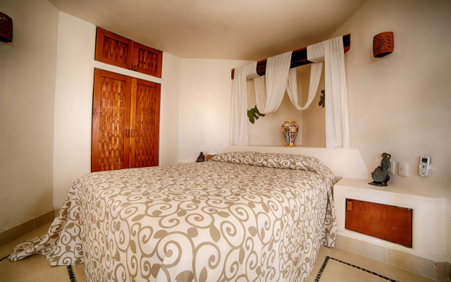 La Villa Luz Adults Only