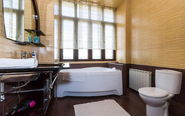 Penthouse with Kremlin Views