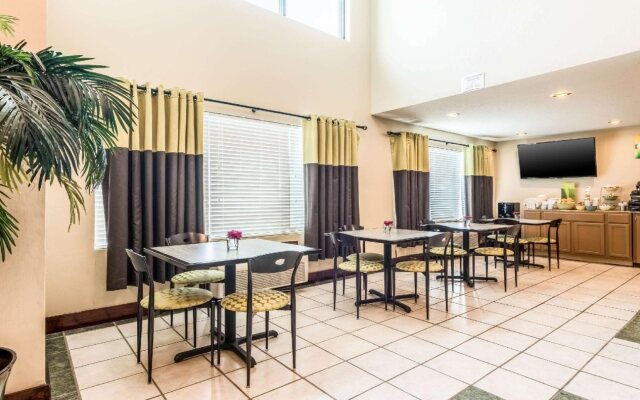 Quality Inn Sandersville