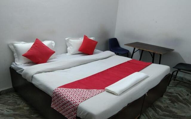 OYO 82033 Hotel Grand Plaza