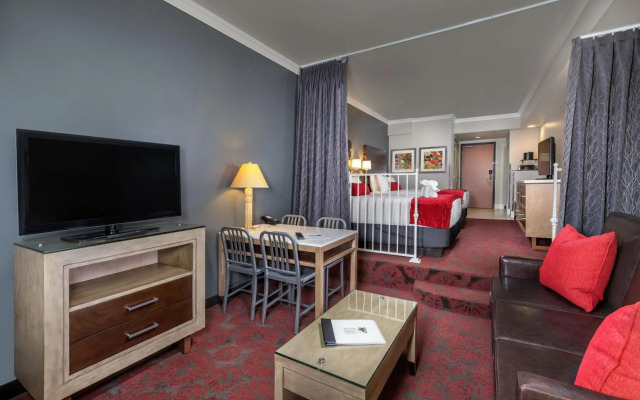 Desert Palms Hotel & Suites