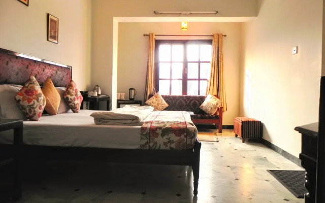 Hotel Kishan Kunj