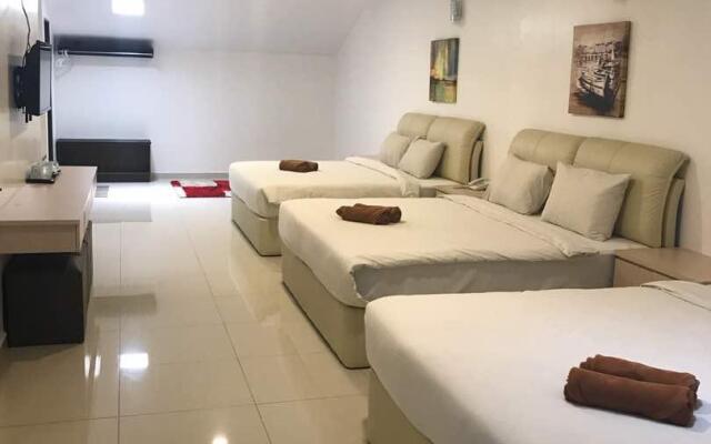Peach Hill Hotel