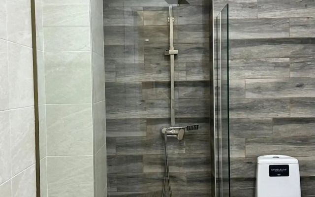 Vazi Aparthotel