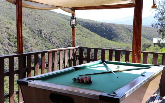 Eagle Falls Country Lodge