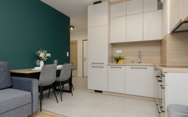 Goodnight Apartment by Renters