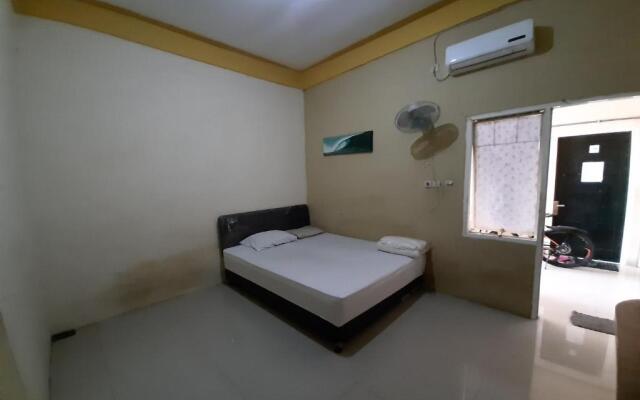 OYO Life 2982 Griya Aisyah Residence 2