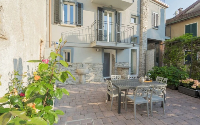 Pozzo Vertical Apartment With Garden and Parking by Rent all Como