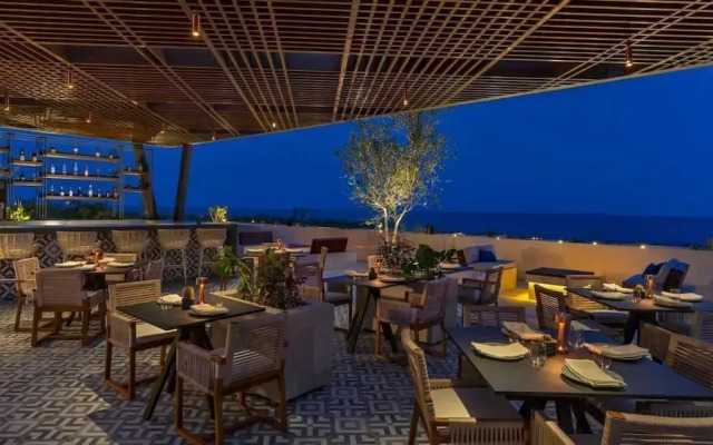 2BD Oceanfront Presidential Suite SCabo