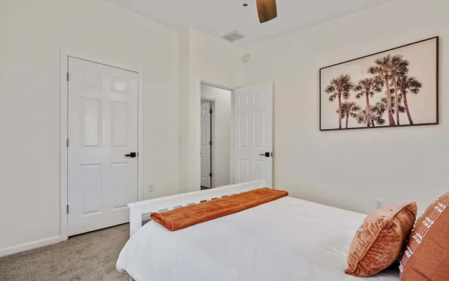 The Oak Hideaway Pet Friendly 3bd!