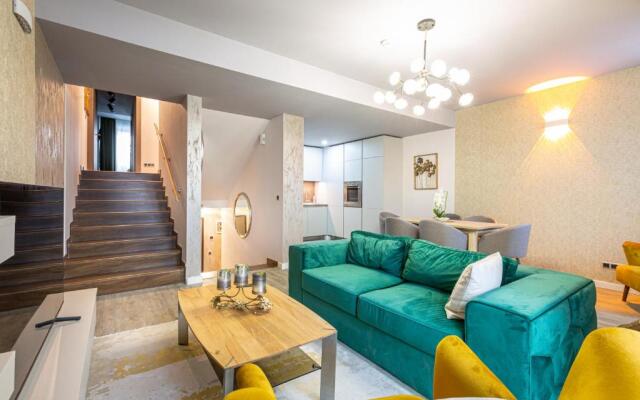 Kron luxury 2 Bedroom Apartment in Silver Mountain